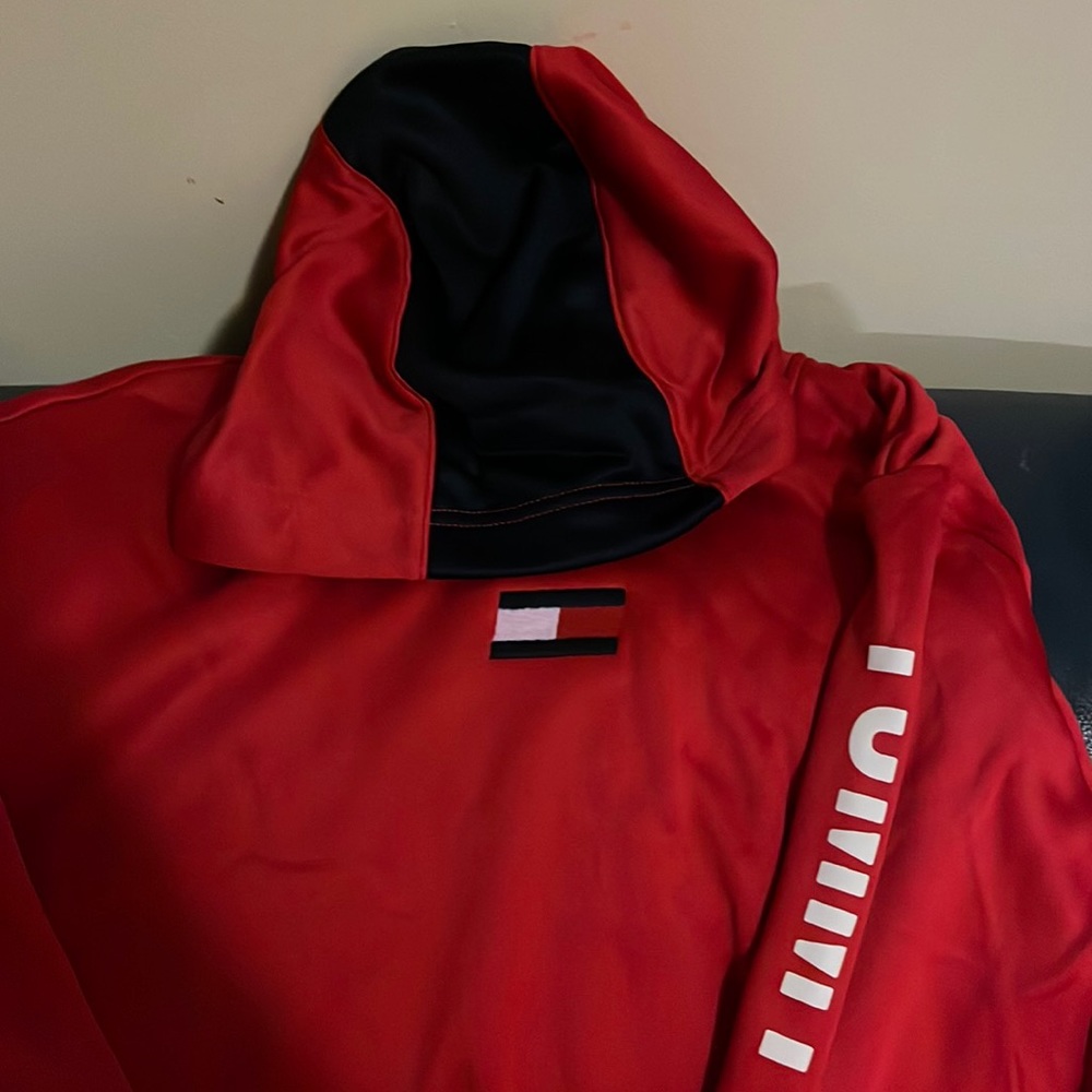 Tommy Hilfiger youths hoodie NWOT